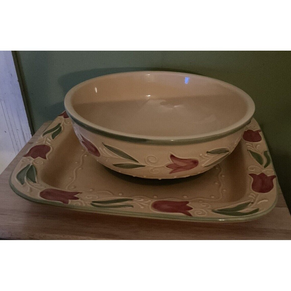 Tulip Printed Large‎ 12in Diameter Serving Bowl And 16 in Square Platter